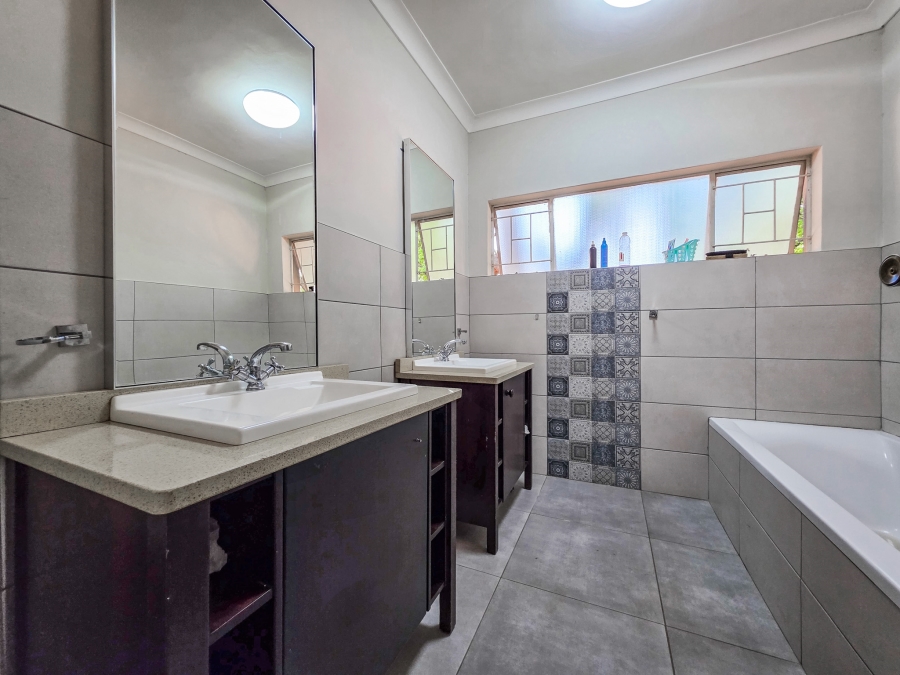 4 Bedroom Property for Sale in Lynnwood Glen Gauteng