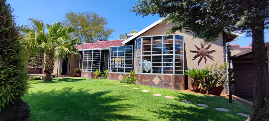 4 Bedroom Property for Sale in Wierda Park Gauteng