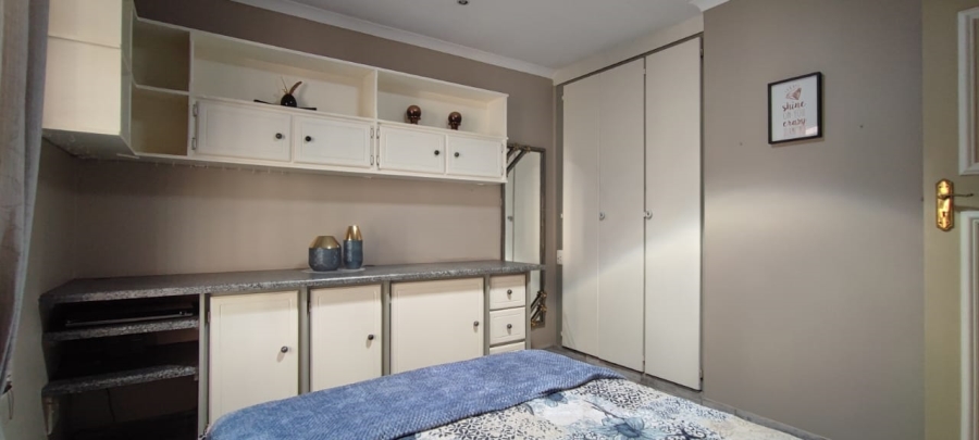 4 Bedroom Property for Sale in Wierda Park Gauteng