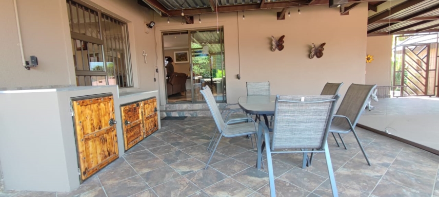 4 Bedroom Property for Sale in Wierda Park Gauteng