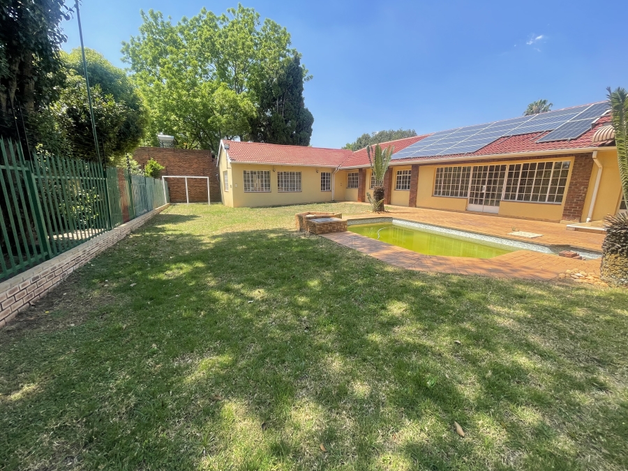 4 Bedroom Property for Sale in Bedford Gardens Gauteng