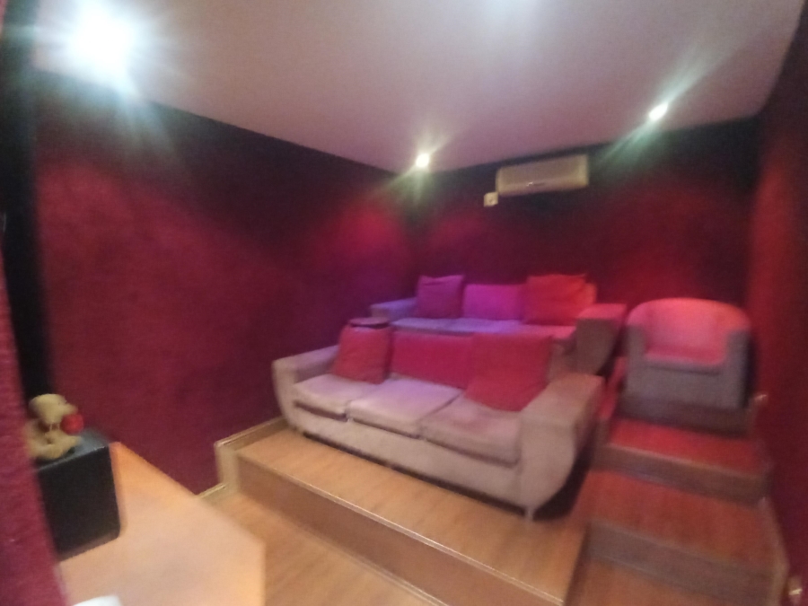 4 Bedroom Property for Sale in Linmeyer Gauteng