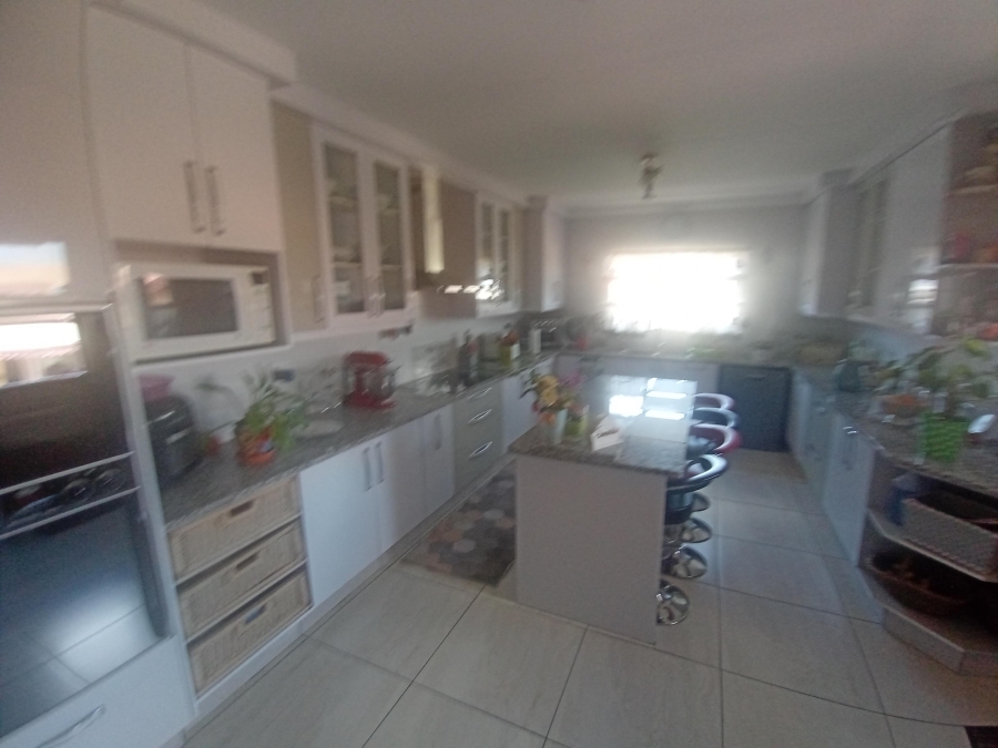 3 Bedroom Property for Sale in Linmeyer Gauteng