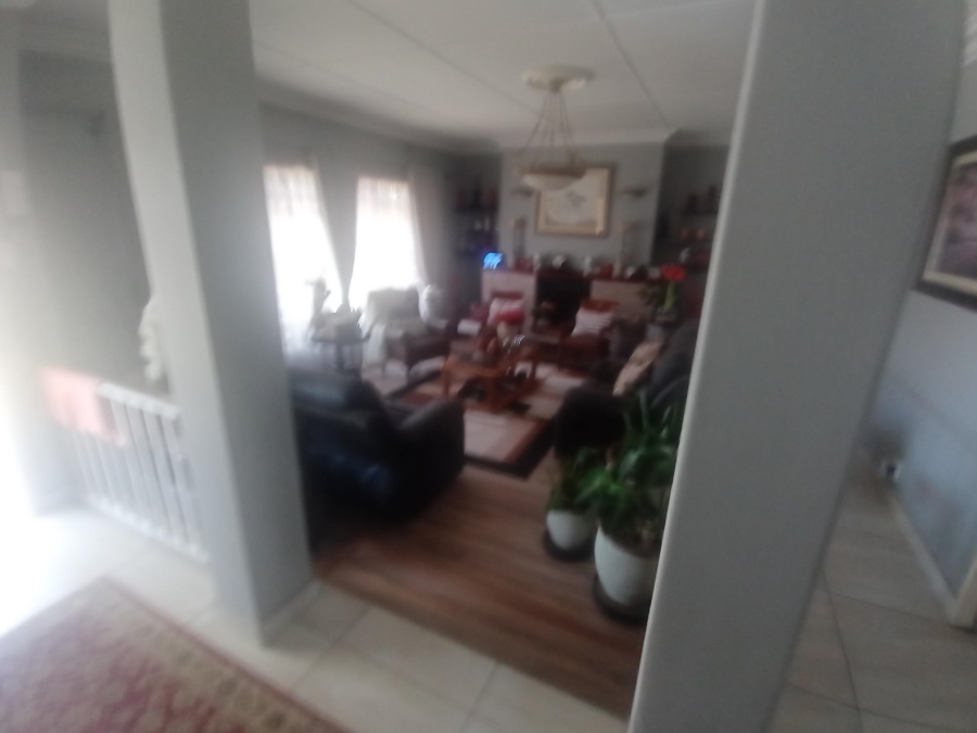 3 Bedroom Property for Sale in Linmeyer Gauteng