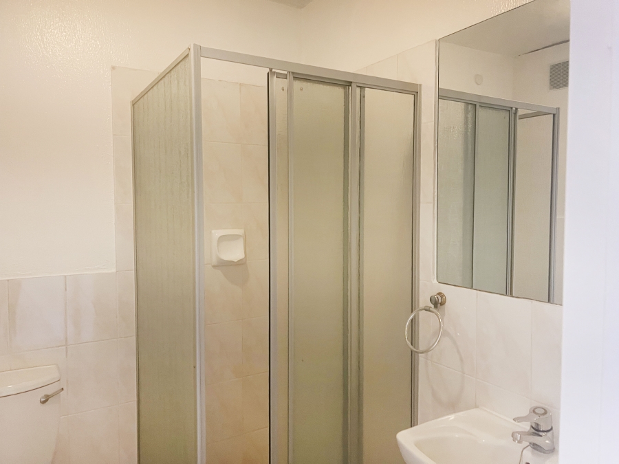 1 Bedroom Property for Sale in Rivonia Gauteng