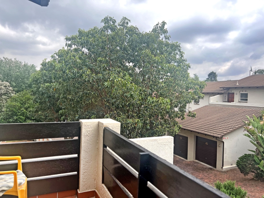 1 Bedroom Property for Sale in Rivonia Gauteng