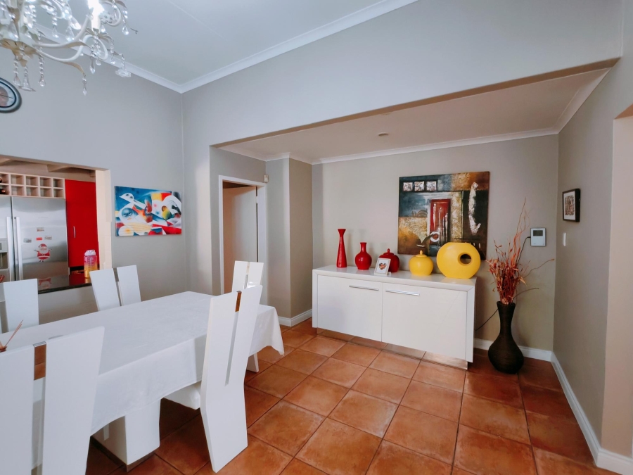 To Let 4 Bedroom Property for Rent in Hurlingham Manor Gauteng
