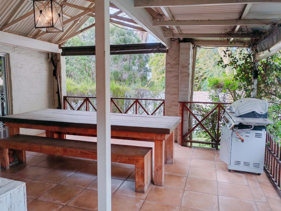 To Let 4 Bedroom Property for Rent in Hurlingham Manor Gauteng