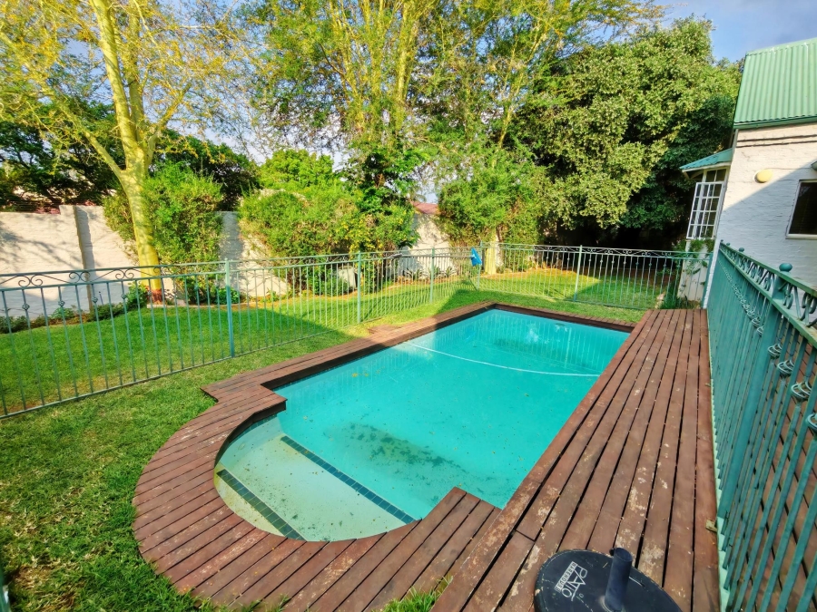 To Let 4 Bedroom Property for Rent in Hurlingham Manor Gauteng