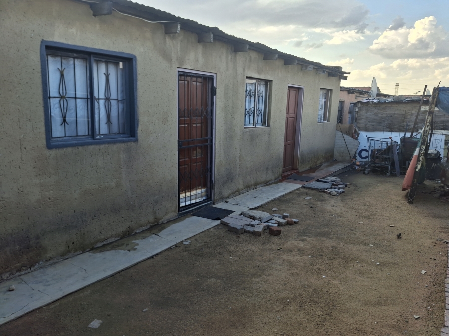 1 Bedroom Property for Sale in Klipfontein View Gauteng