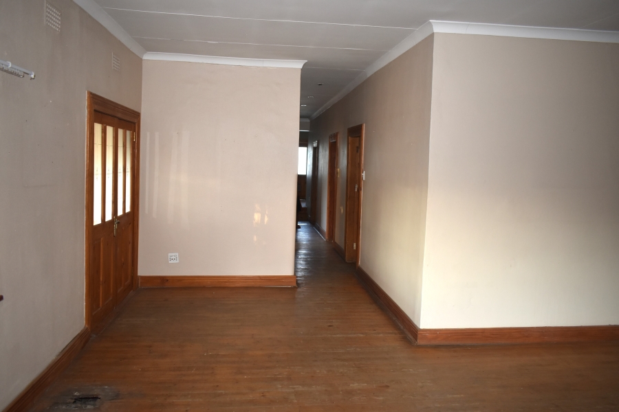 5 Bedroom Property for Sale in Lyttelton Manor Gauteng