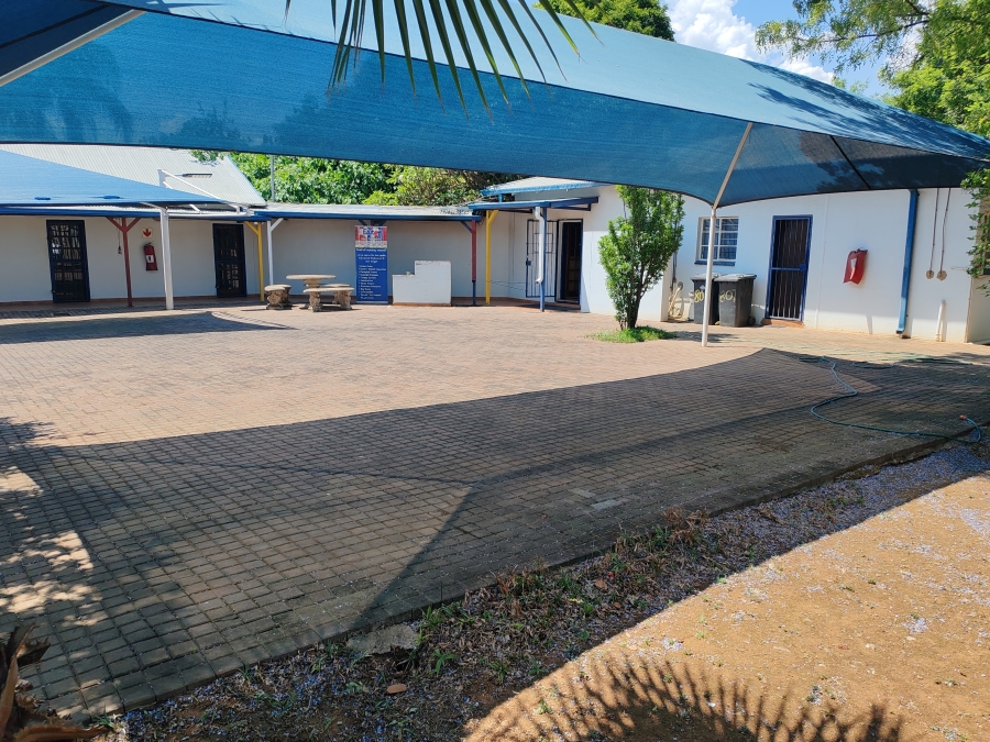 7 Bedroom Property for Sale in Mayville Gauteng