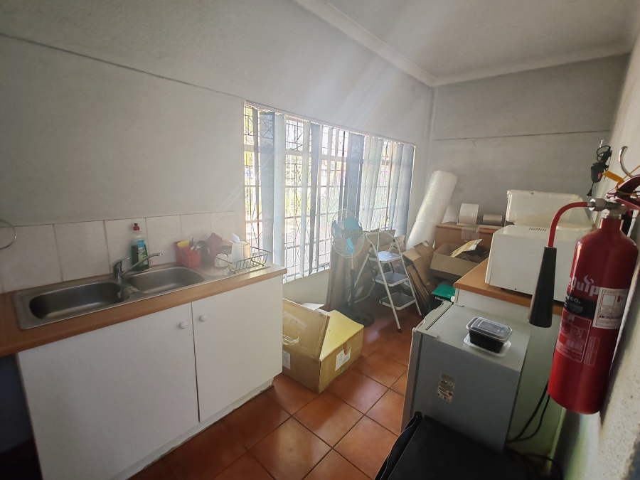 7 Bedroom Property for Sale in Mayville Gauteng