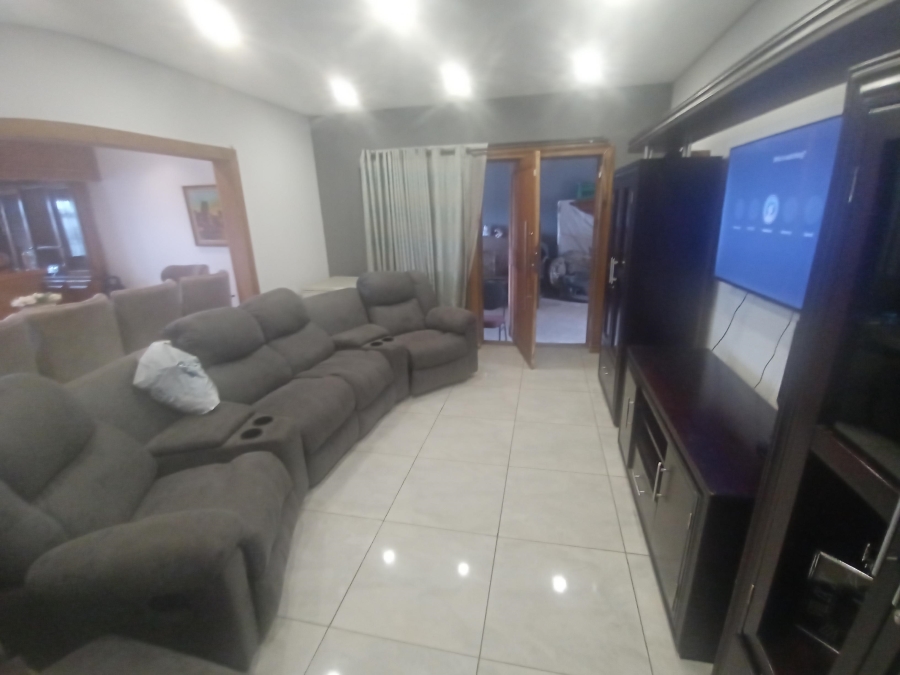 4 Bedroom Property for Sale in The Hill Gauteng