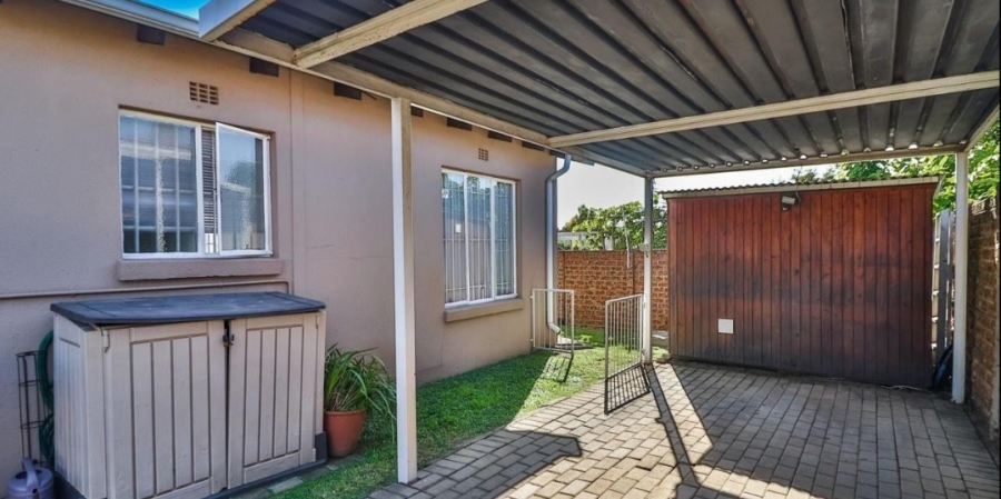 2 Bedroom Property for Sale in Eden Glen Gauteng