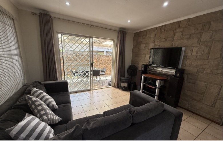 2 Bedroom Property for Sale in Eden Glen Gauteng