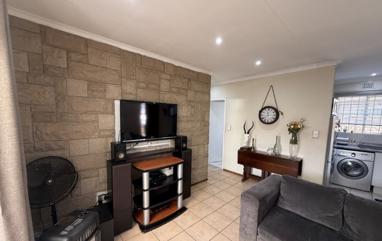 2 Bedroom Property for Sale in Eden Glen Gauteng