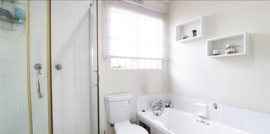2 Bedroom Property for Sale in Eden Glen Gauteng