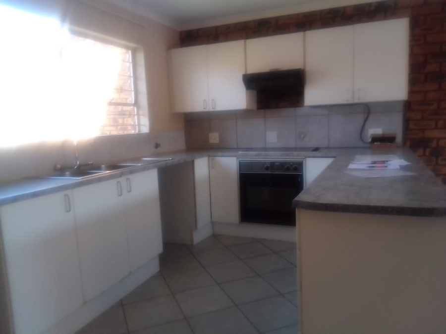 3 Bedroom Property for Sale in Mindalore Gauteng