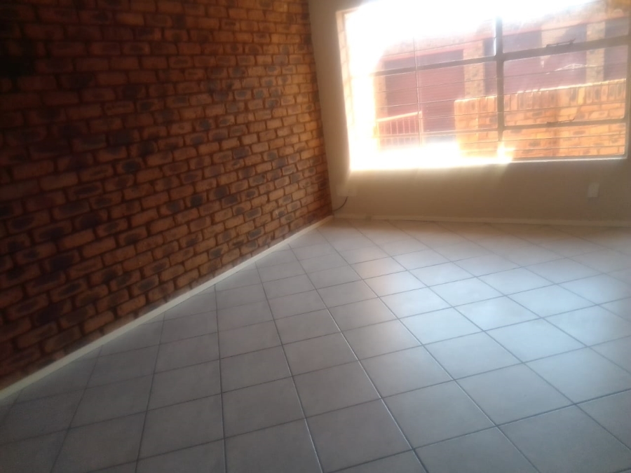3 Bedroom Property for Sale in Mindalore Gauteng