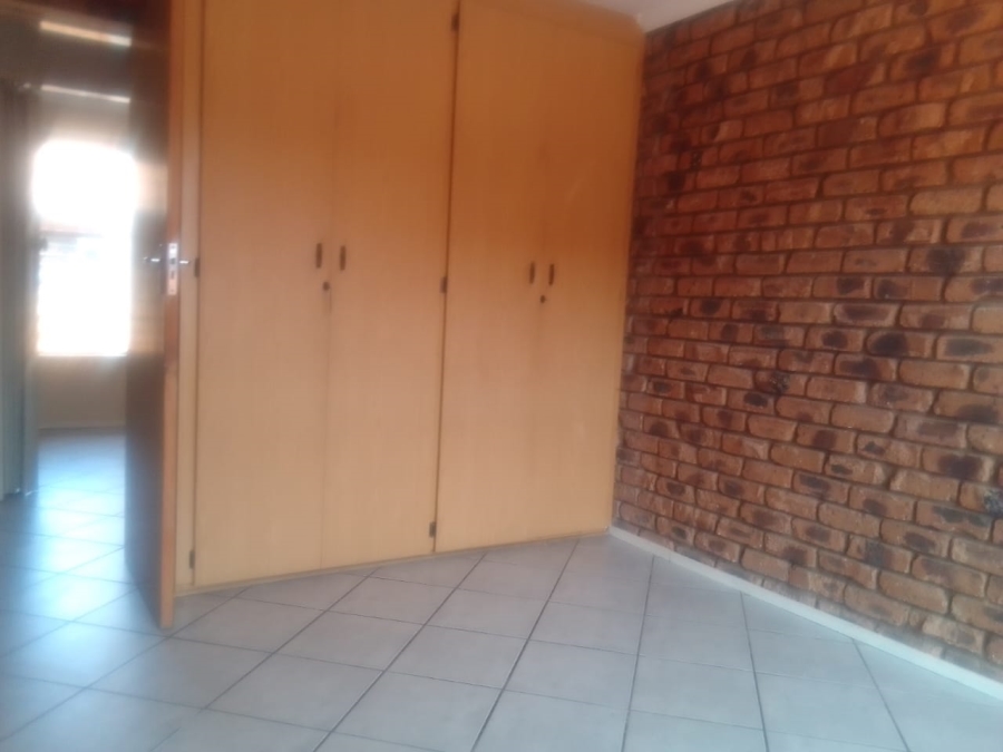 3 Bedroom Property for Sale in Mindalore Gauteng