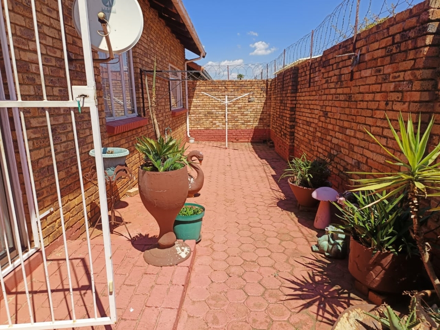 3 Bedroom Property for Sale in Homelake Gauteng