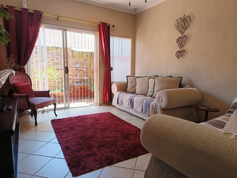 3 Bedroom Property for Sale in Homelake Gauteng