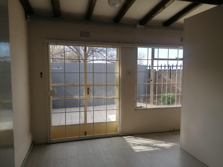 3 Bedroom Property for Sale in Kenmare Gauteng