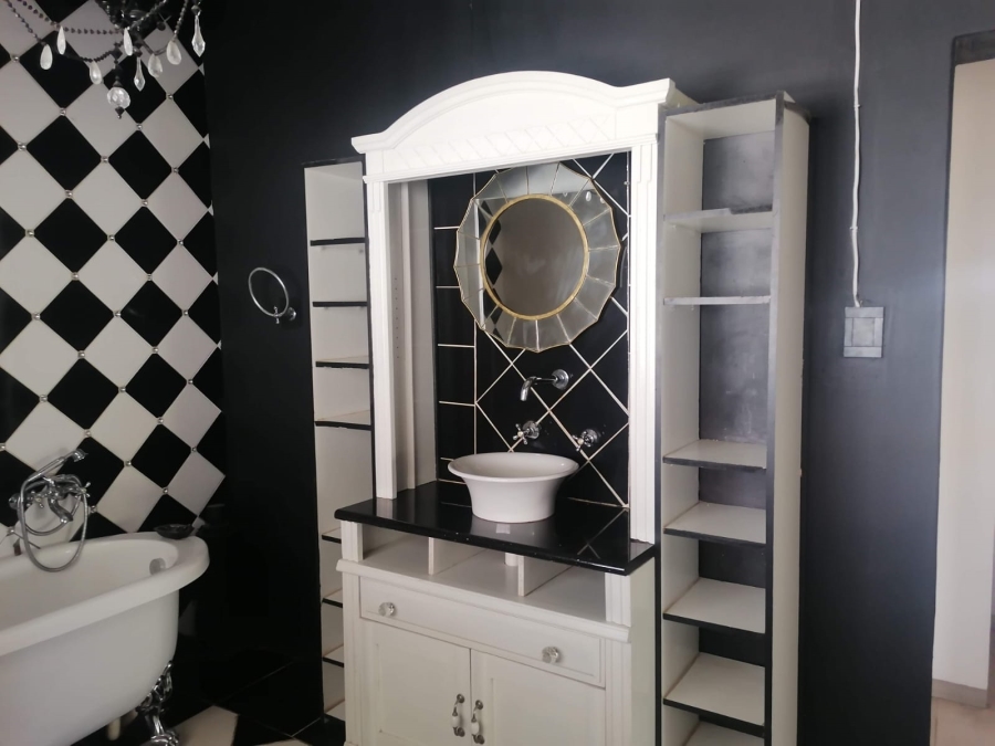 3 Bedroom Property for Sale in Kenmare Gauteng