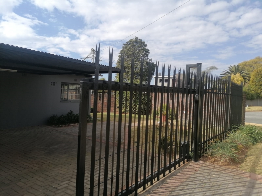 3 Bedroom Property for Sale in Kenmare Gauteng
