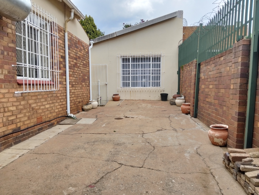 3 Bedroom Property for Sale in The Hill Gauteng
