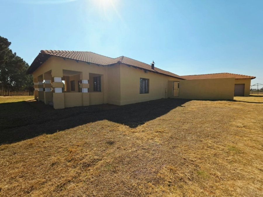5 Bedroom Property for Sale in Middelvlei A H Gauteng