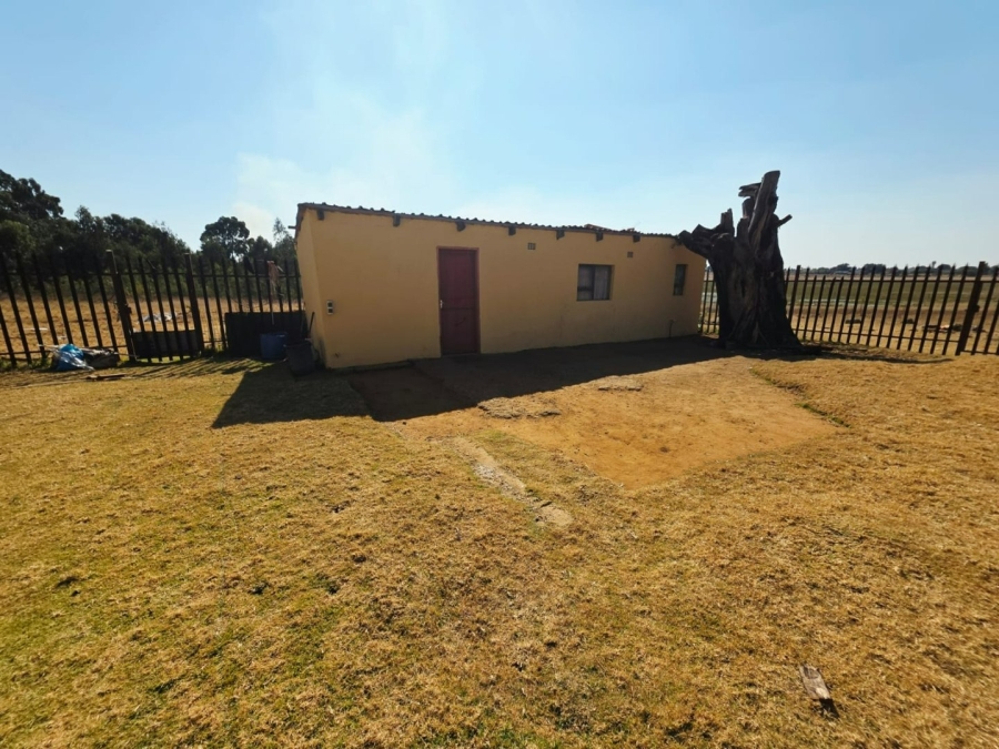 5 Bedroom Property for Sale in Middelvlei A H Gauteng