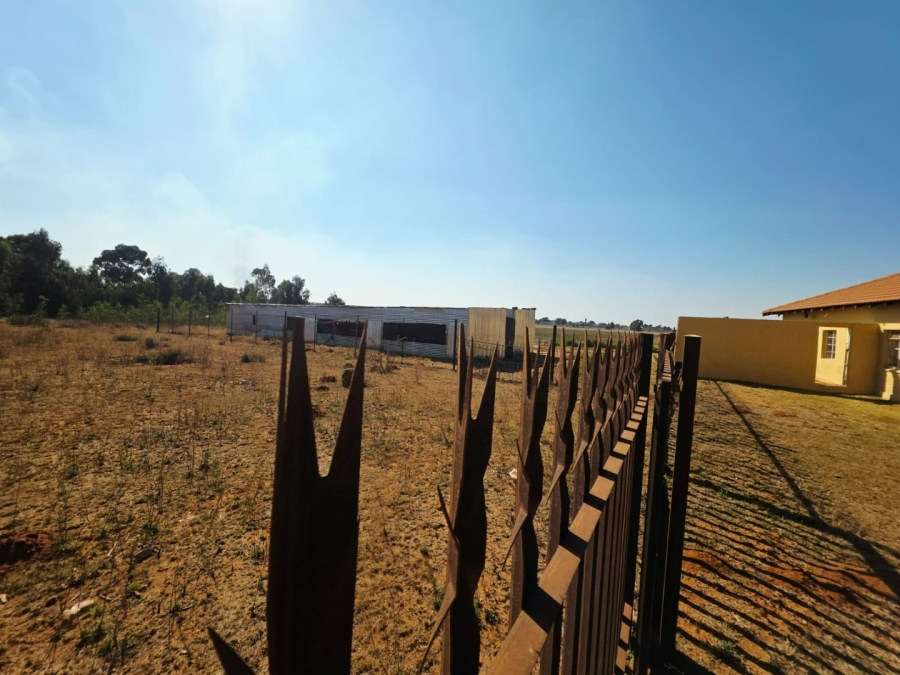 5 Bedroom Property for Sale in Middelvlei A H Gauteng