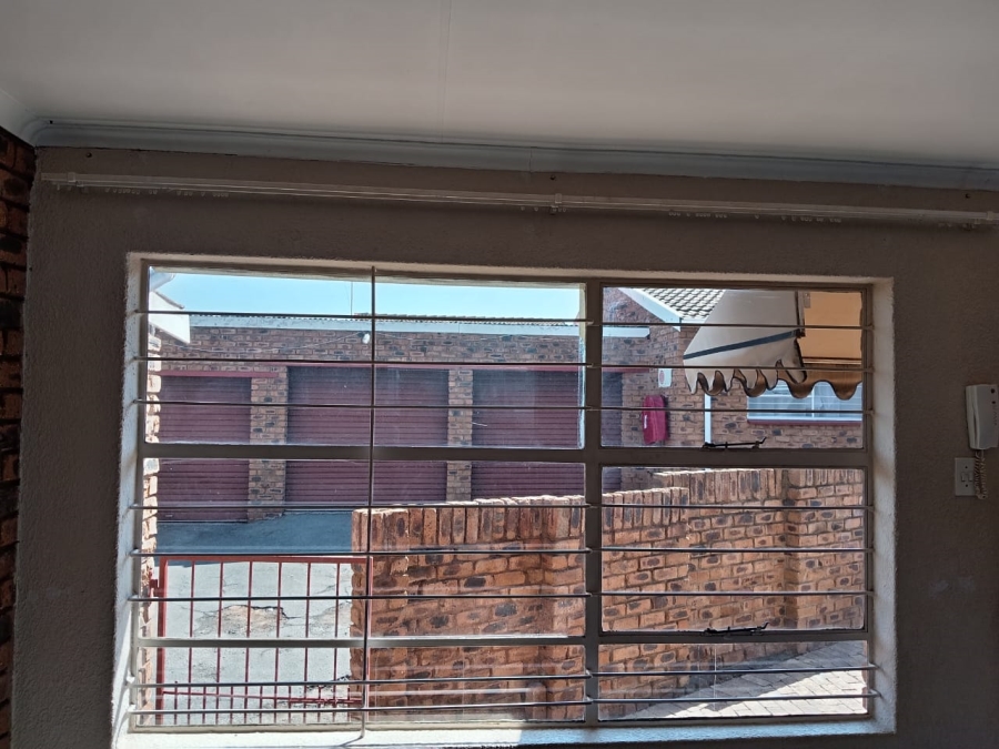 3 Bedroom Property for Sale in Mindalore Gauteng
