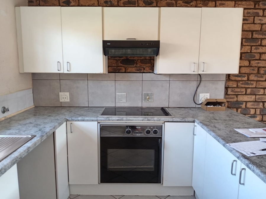 3 Bedroom Property for Sale in Mindalore Gauteng