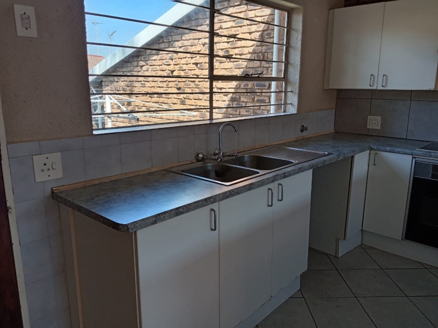 3 Bedroom Property for Sale in Mindalore Gauteng