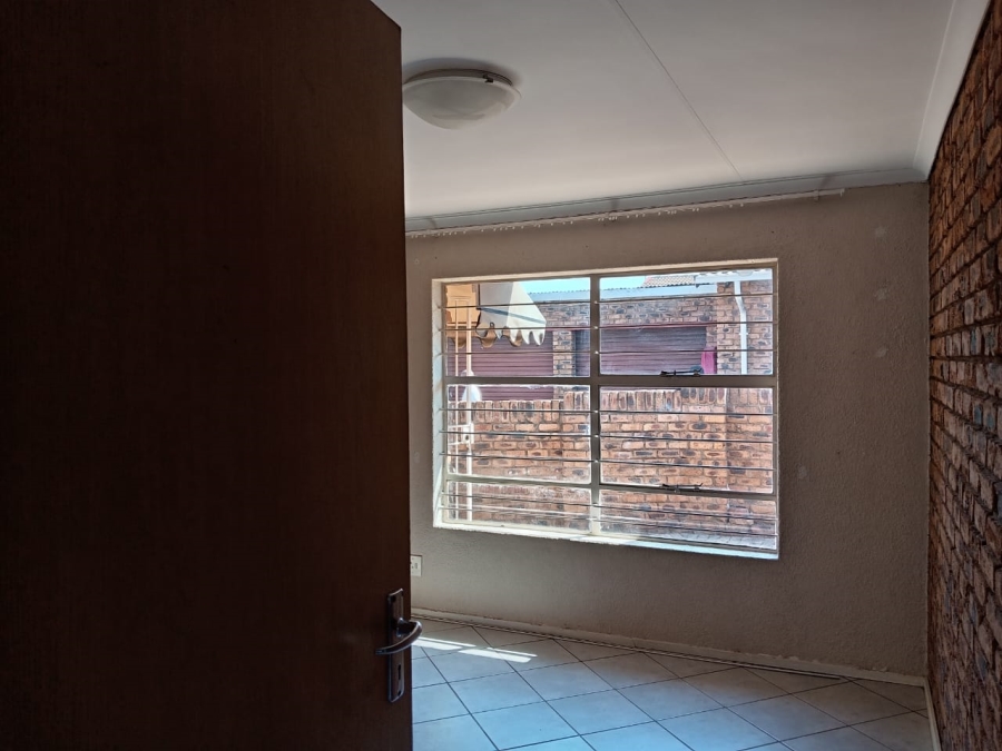 3 Bedroom Property for Sale in Mindalore Gauteng