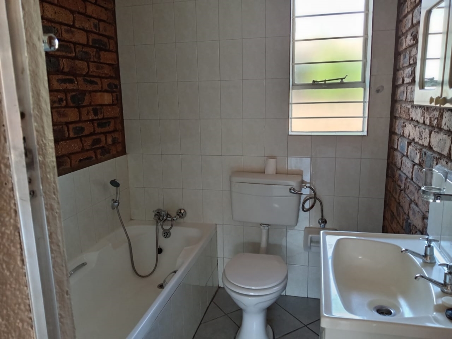 3 Bedroom Property for Sale in Mindalore Gauteng