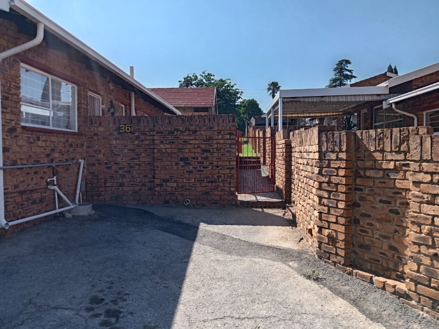 3 Bedroom Property for Sale in Mindalore Gauteng