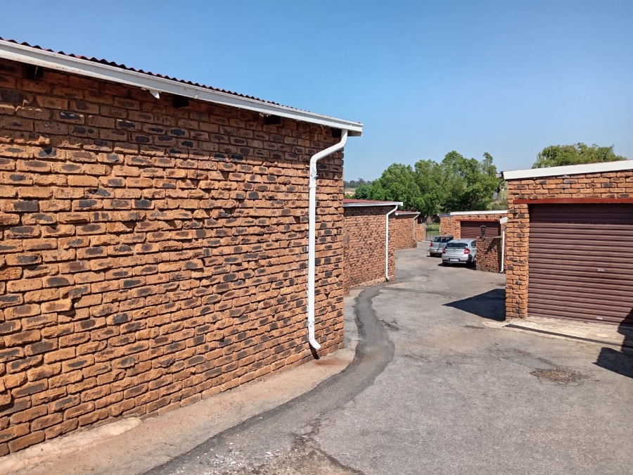 3 Bedroom Property for Sale in Mindalore Gauteng