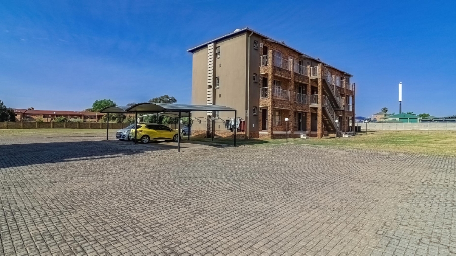 2 Bedroom Property for Sale in Greenhills Gauteng
