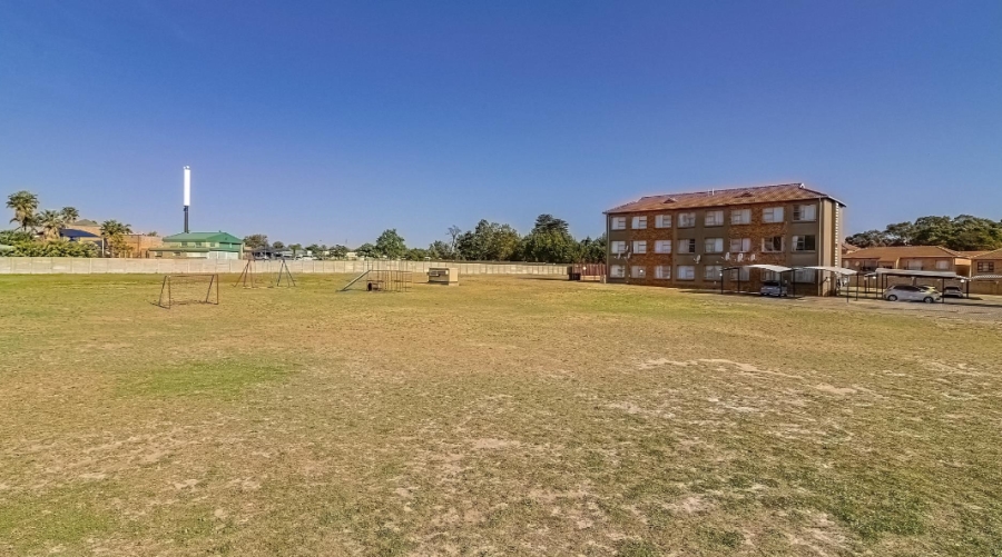 2 Bedroom Property for Sale in Greenhills Gauteng