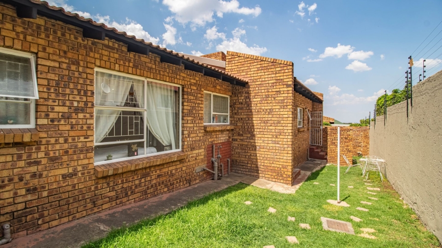 3 Bedroom Property for Sale in Meyersdal Gauteng