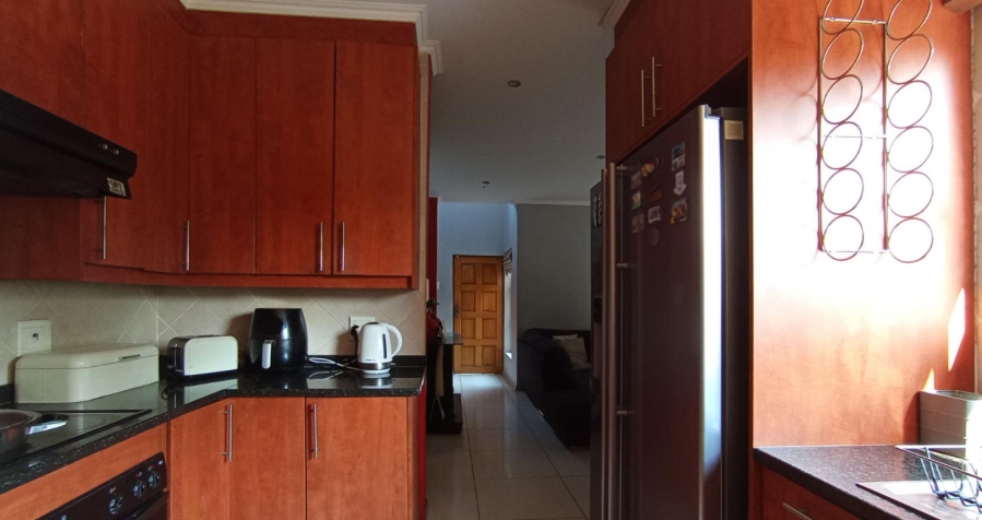 3 Bedroom Property for Sale in Mondeor Gauteng