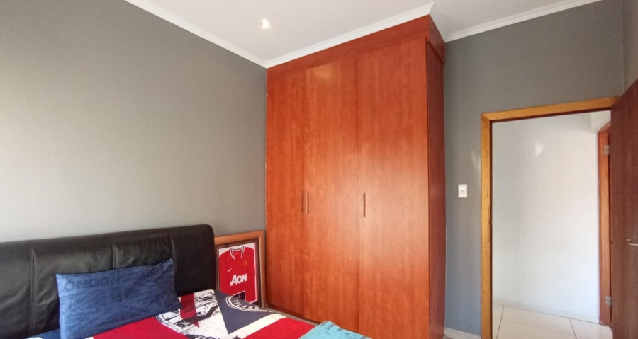 3 Bedroom Property for Sale in Mondeor Gauteng