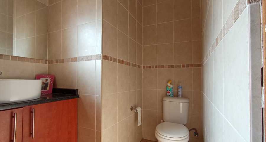 3 Bedroom Property for Sale in Mondeor Gauteng