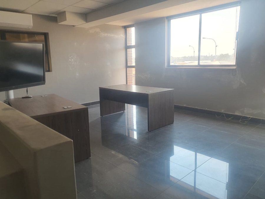 Commercial Property for Sale in Clayville Gauteng