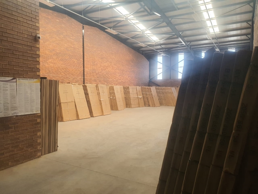 Commercial Property for Sale in Clayville Gauteng