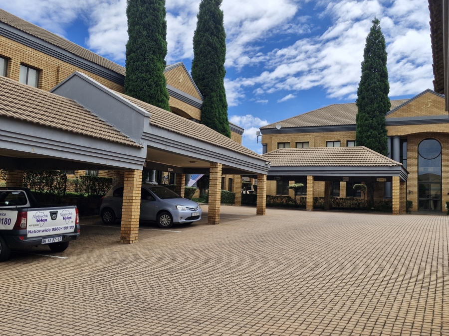 To Let commercial Property for Rent in Die Hoewes Gauteng